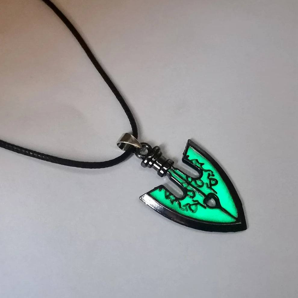 Arrow Necklace Glow