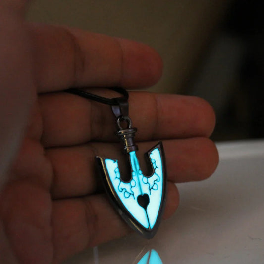 Arrow Necklace Glow